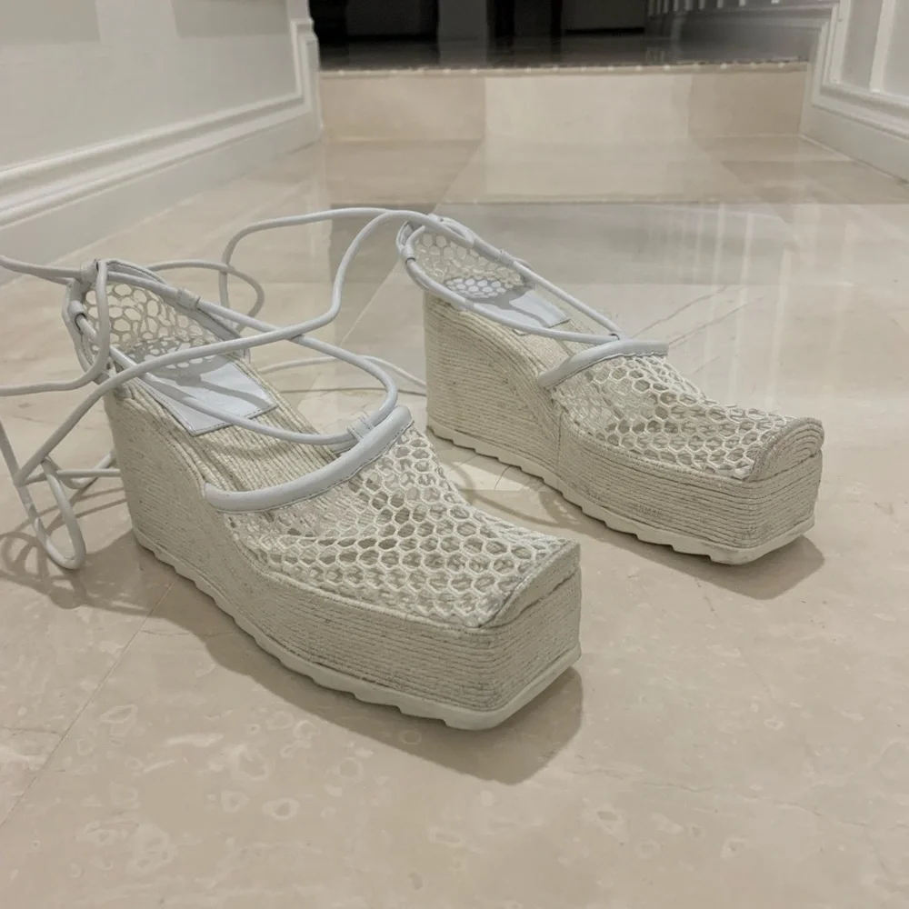 BOTTEGA VENETA Women's Ankle Tie Wedge Sandals Size 39